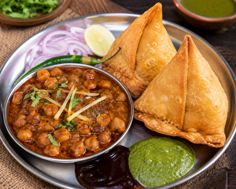 chefshipra special samose chhole