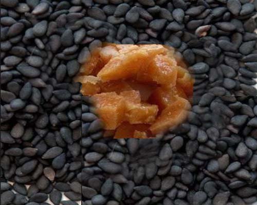 सकट स्पेशल: काले तिल और गुड़ का तिलकुट