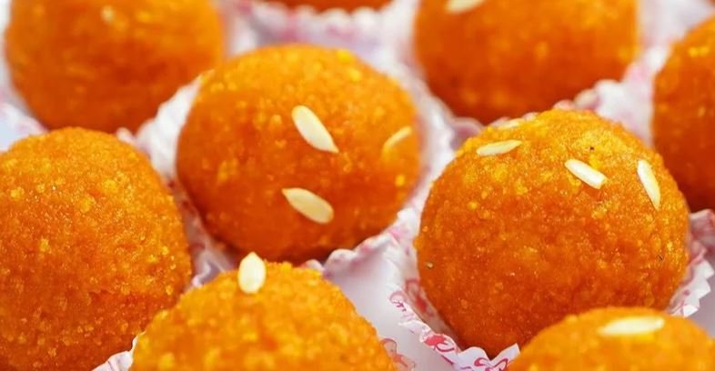 स्वादिष्ट मोतीचूर के लड्डू बनाने की सरल विधि